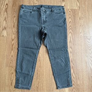 J Jill Denim Authentic Fit Slim Ankle Women’s Size 14P Jeans